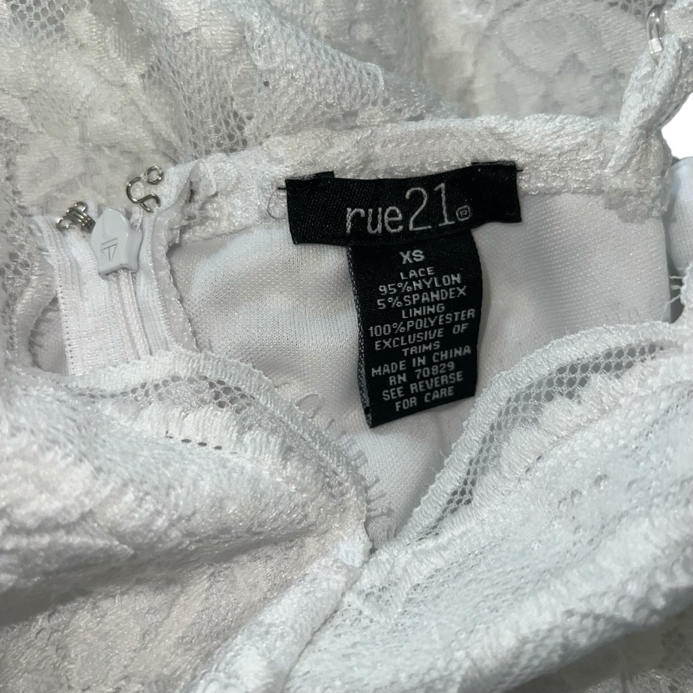 Rue 21 - Womens White Lace Dress Sz. XS - Picture 9 of 12